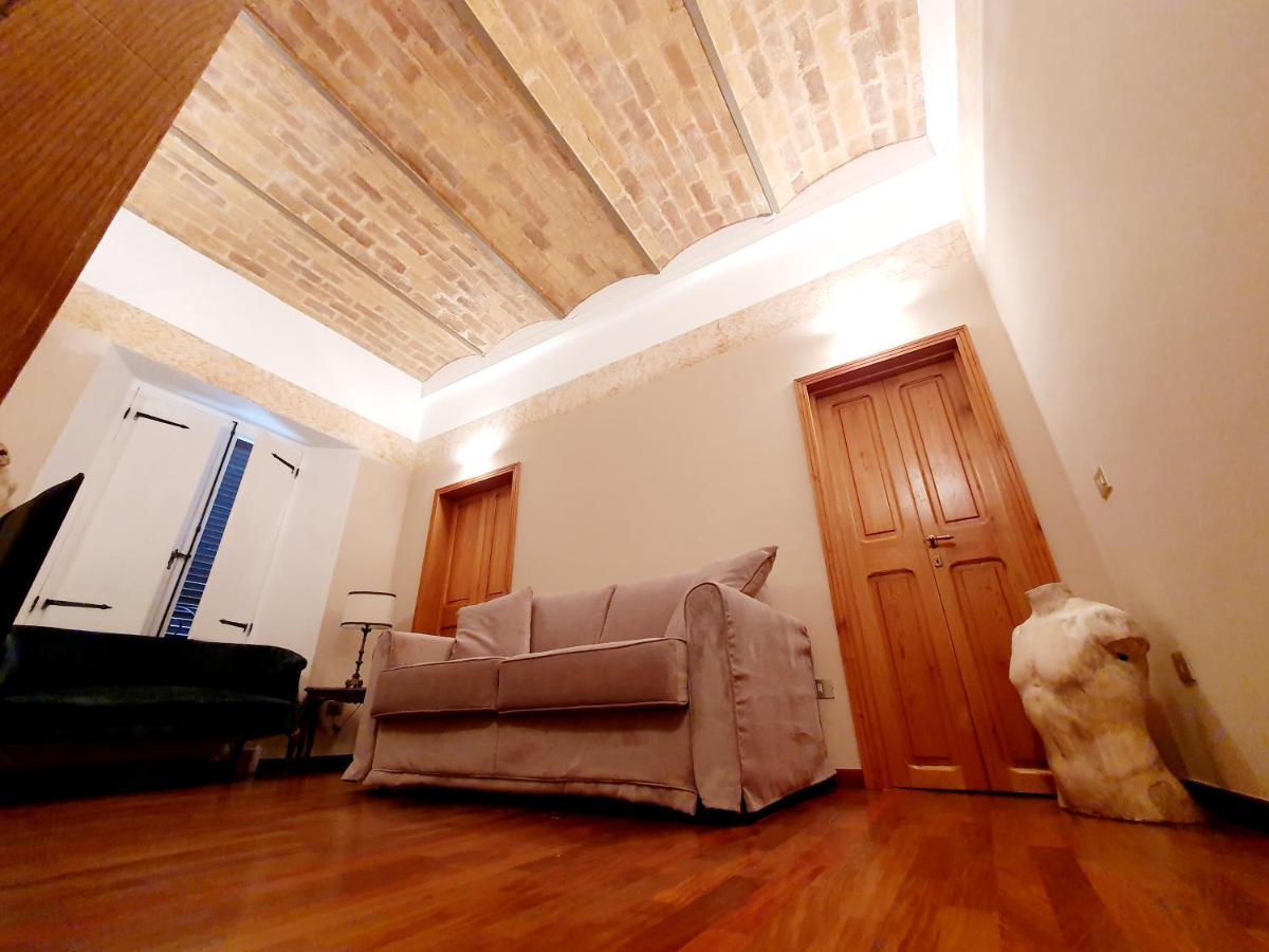 1878S By Aat- Luxury Historic House Piazza Di Spagna ローマ エクステリア 写真